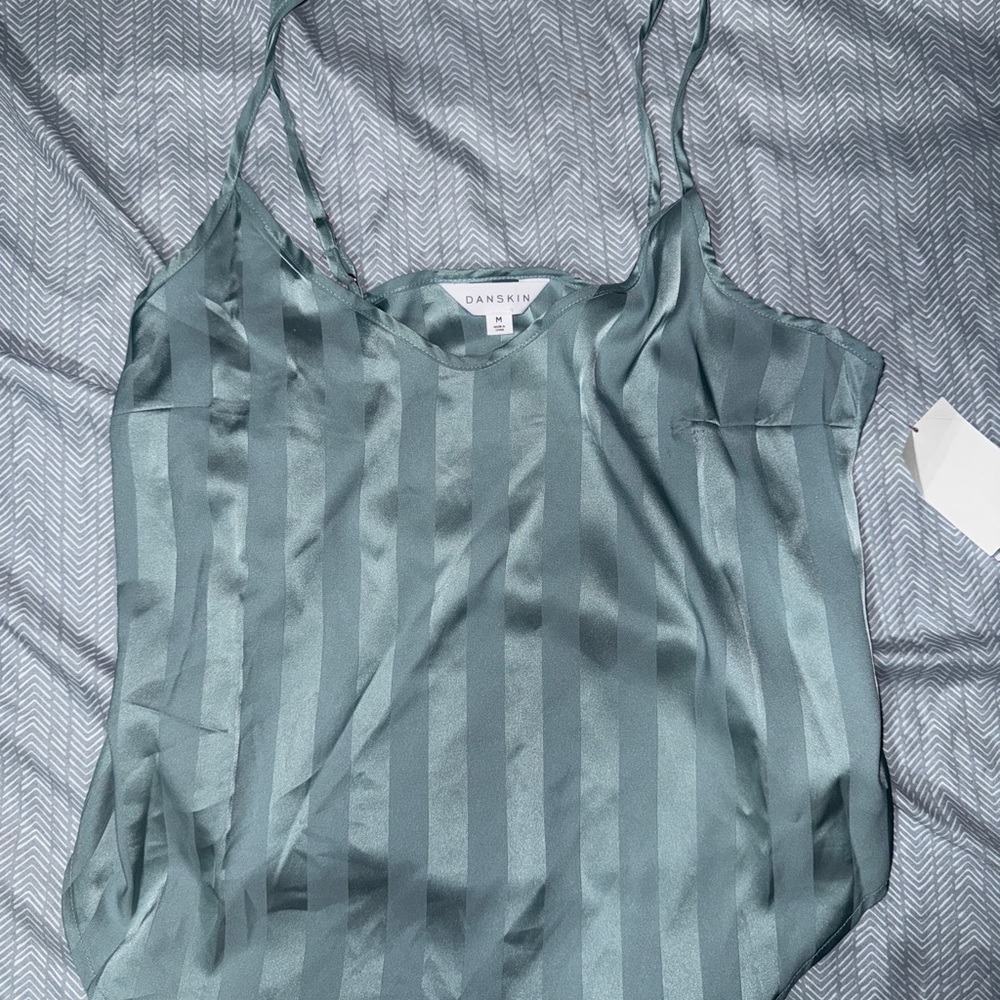 Danskin Green Sleeveless Camisole Top